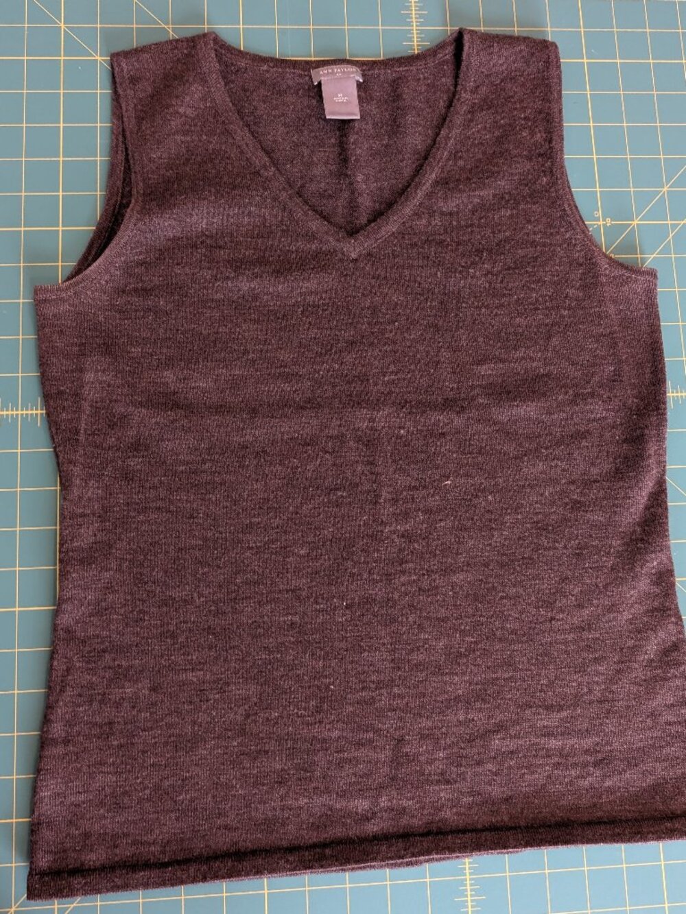 Vest Top knit Ann Taylor brand